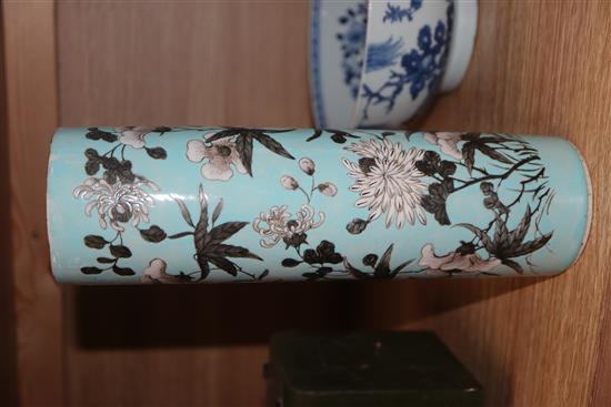 A Chinese blue and white bowl and sleeve vase Sleeve vase H.24cm